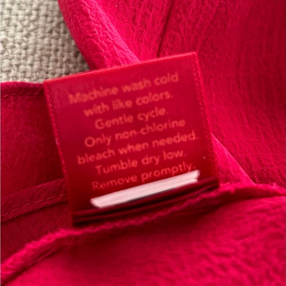 Jennifer Lopez Red Long Bell Sleeve Top. Size Small - Picture 11 of 11